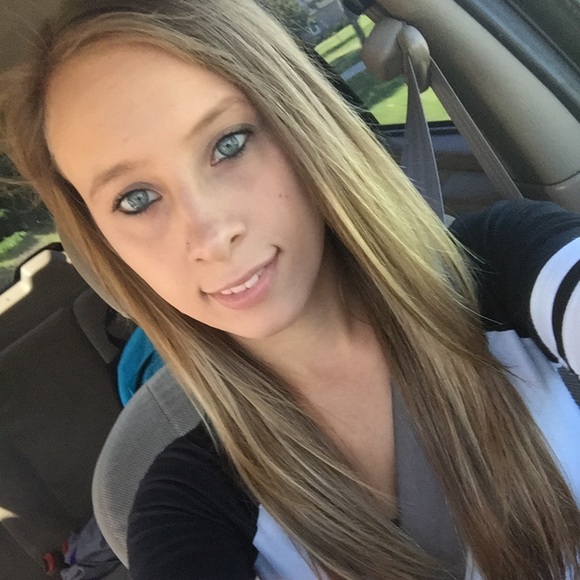 Meet your Posher, Brittany - Picture 1 of 15